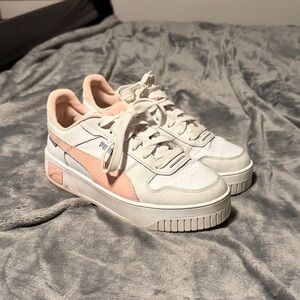Puma Women's White and Peach Sneakers